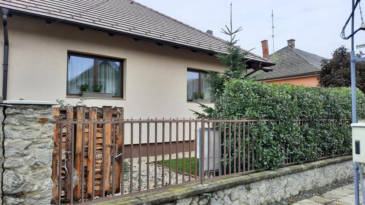 Aranypatak Apartmanhaz Szombathely Buitenkant foto
