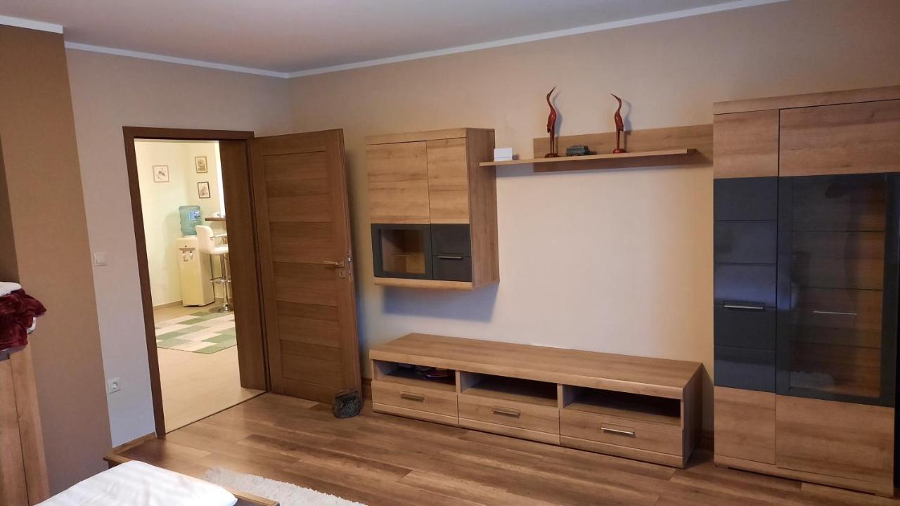 Aranypatak Apartmanhaz Szombathely Buitenkant foto