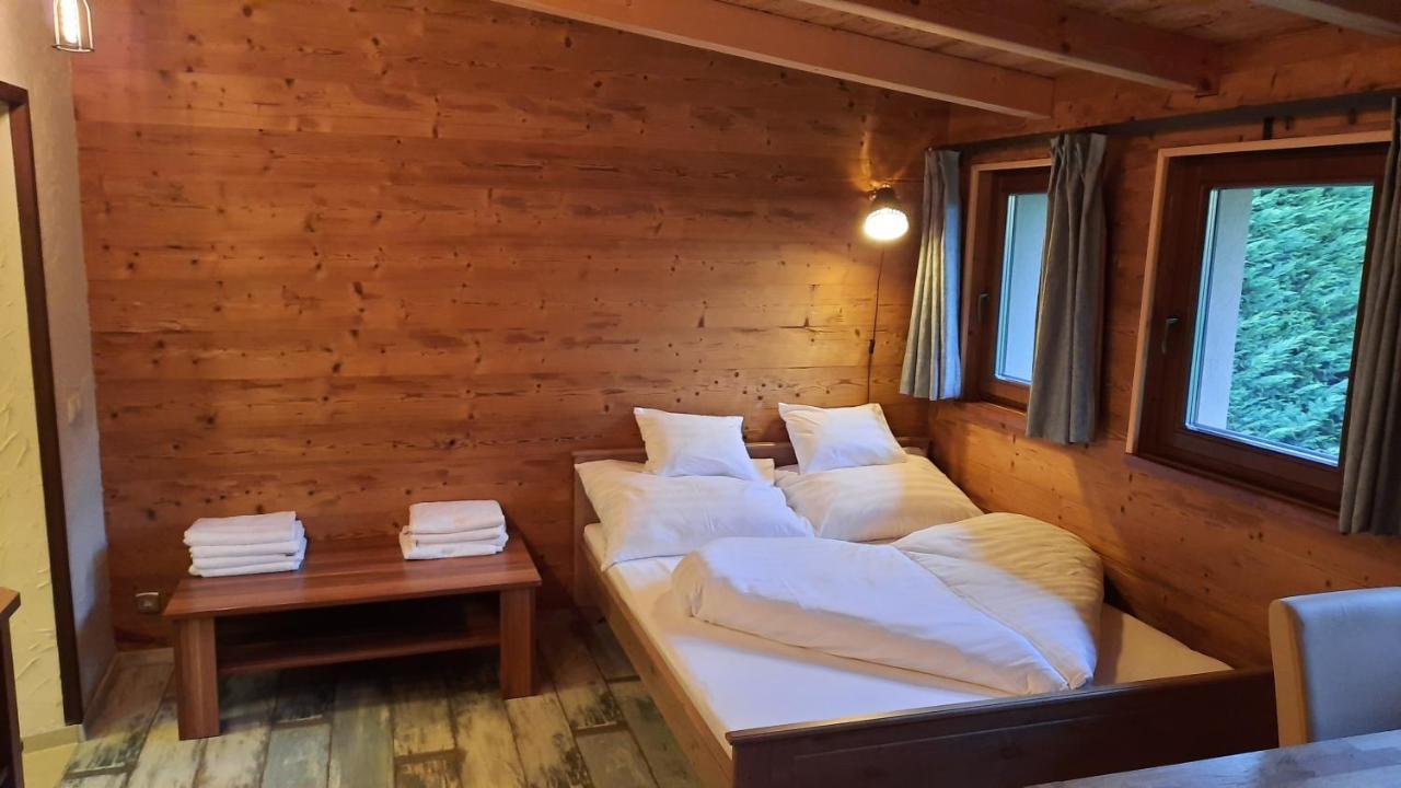 Aranypatak Apartmanhaz Szombathely Buitenkant foto